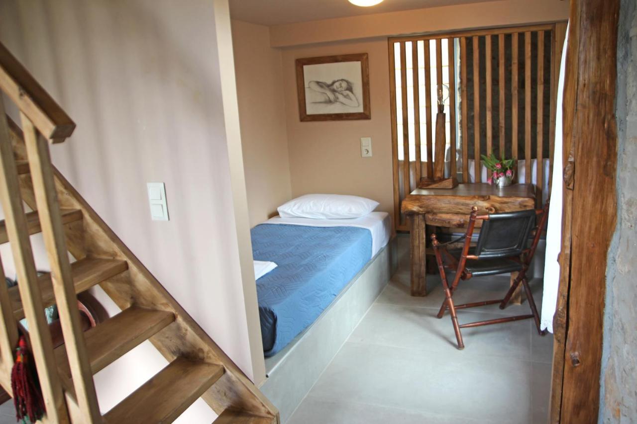 Laini Guest Houses Kouloukouthiana Kültér fotó