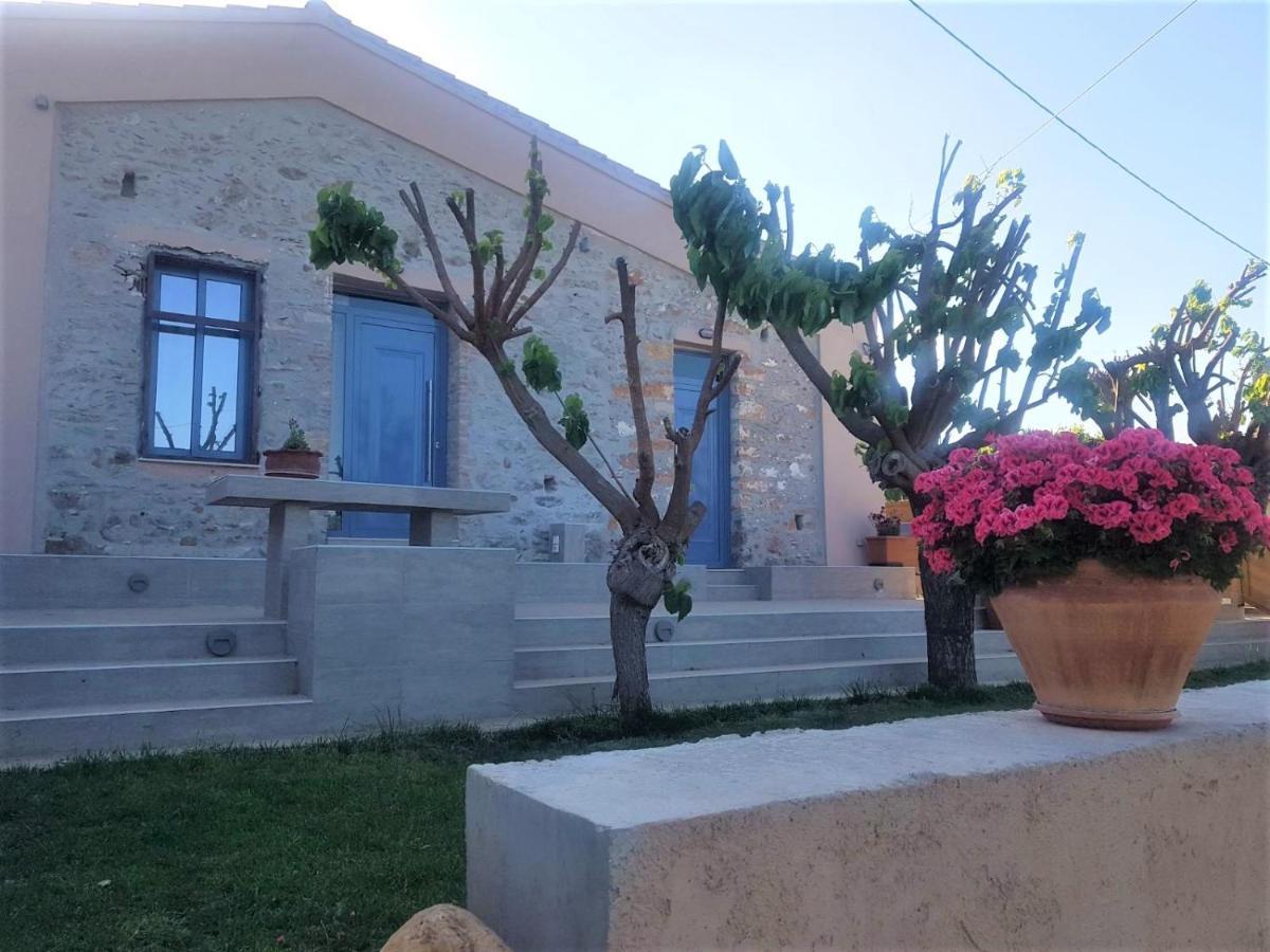 Laini Guest Houses Kouloukouthiana Kültér fotó